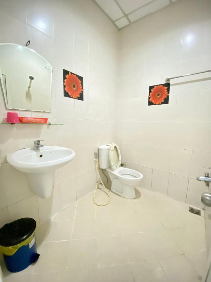 Tran Phung Hotel Хошимін Екстер'єр фото